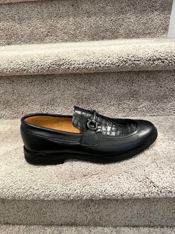 BV Men's Full-Grain Leather Loafers, Hand-Stitched - Classic